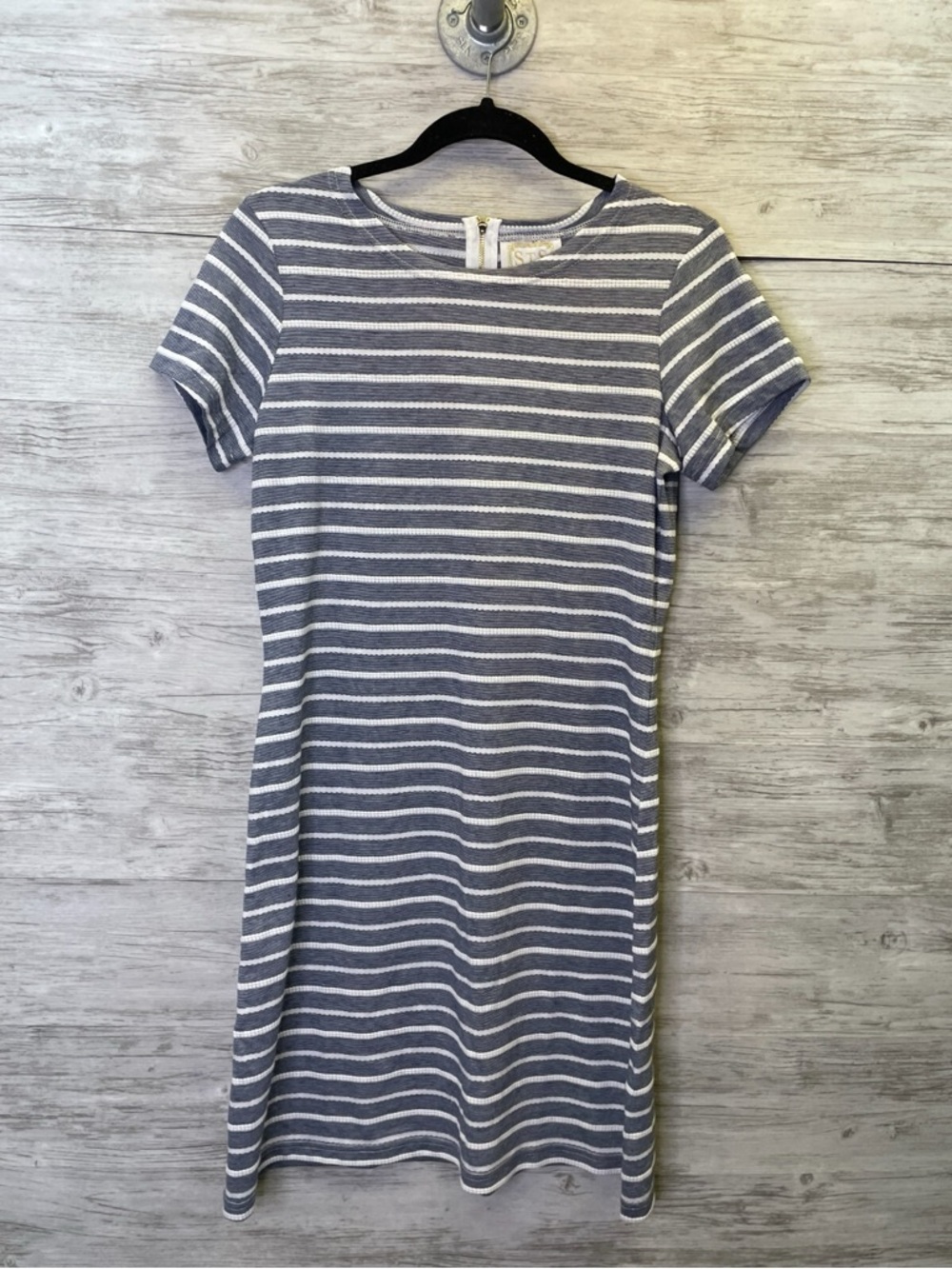 NWOT SAIL TO SABLE Navy and White Striped Knit Mini Dress w/Short Sleeves Zipper